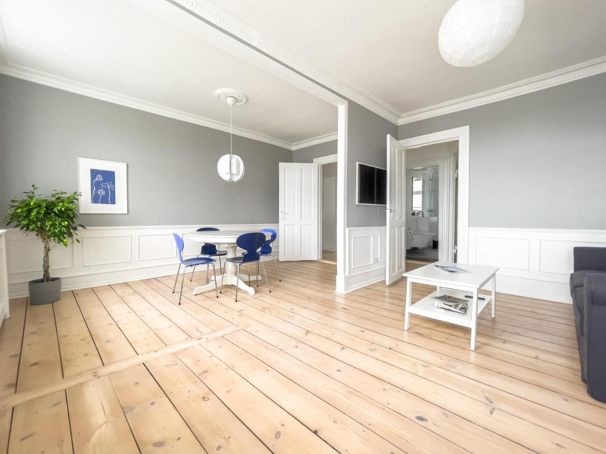 Stylish Classic Danish Design Apartment Köpenhamn Exteriör bild