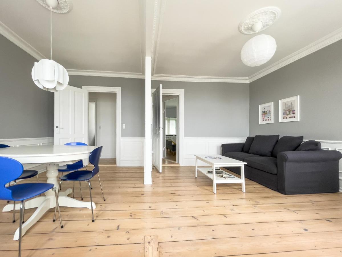 Stylish Classic Danish Design Apartment Köpenhamn Exteriör bild
